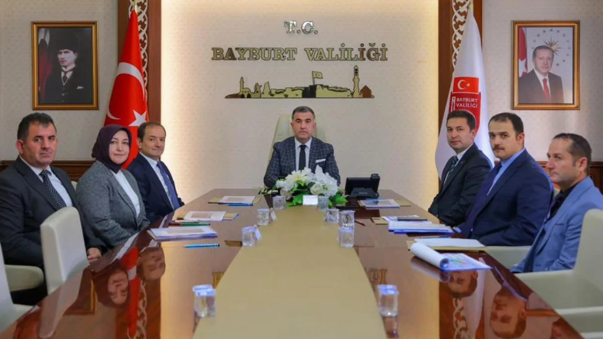 Bayburt’ta sosyal yardım vakıflarının performansı değerlendirildi