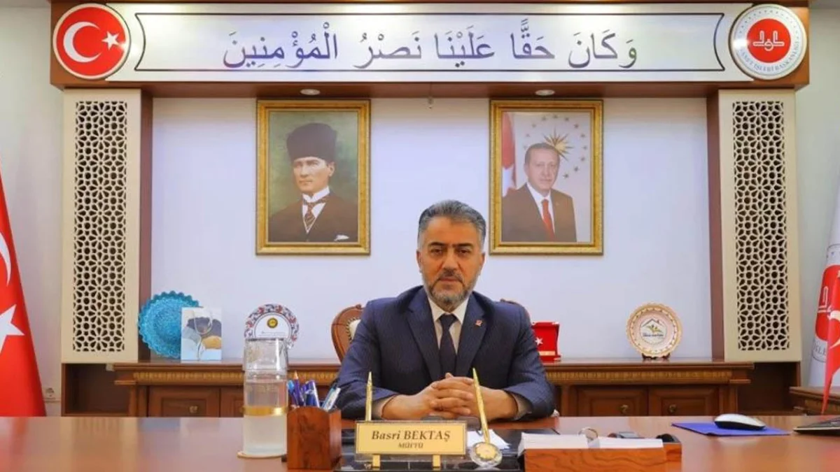 Bayburt’un yeni İl Müftüsü Basri Bektaş görevine başladı