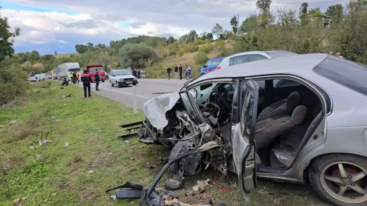 Bölgemizde feci kaza! 55 yaşındaki sürücü hayatını kaybetti