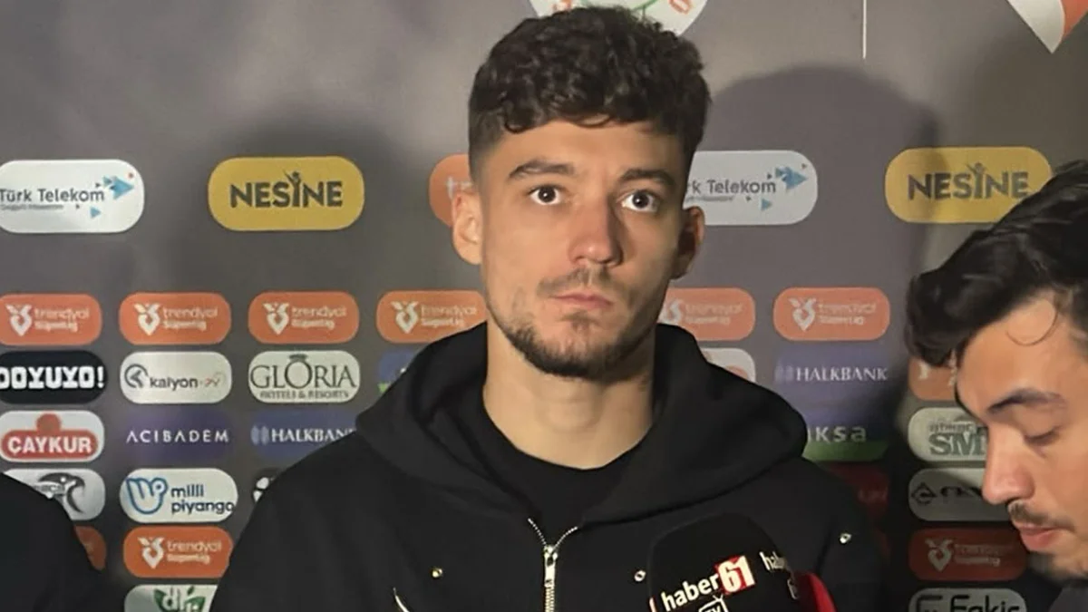 Ernest Muçi'den Trabzonspor formasıyla tarihi performans! Rize'de kariyer rekoru