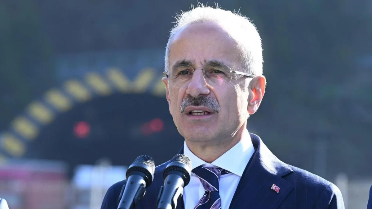 Erzurum-Rize yolunda yeni dönem! Bakan Uraloğlu müjdeyi verdi