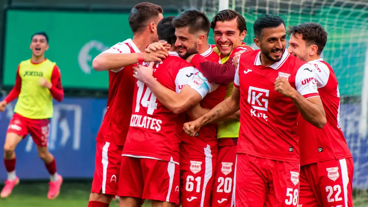 Eski Trabzonsporlu genç yetenek iki golle yıldızlaştı! Sebat SK lideri yıktı