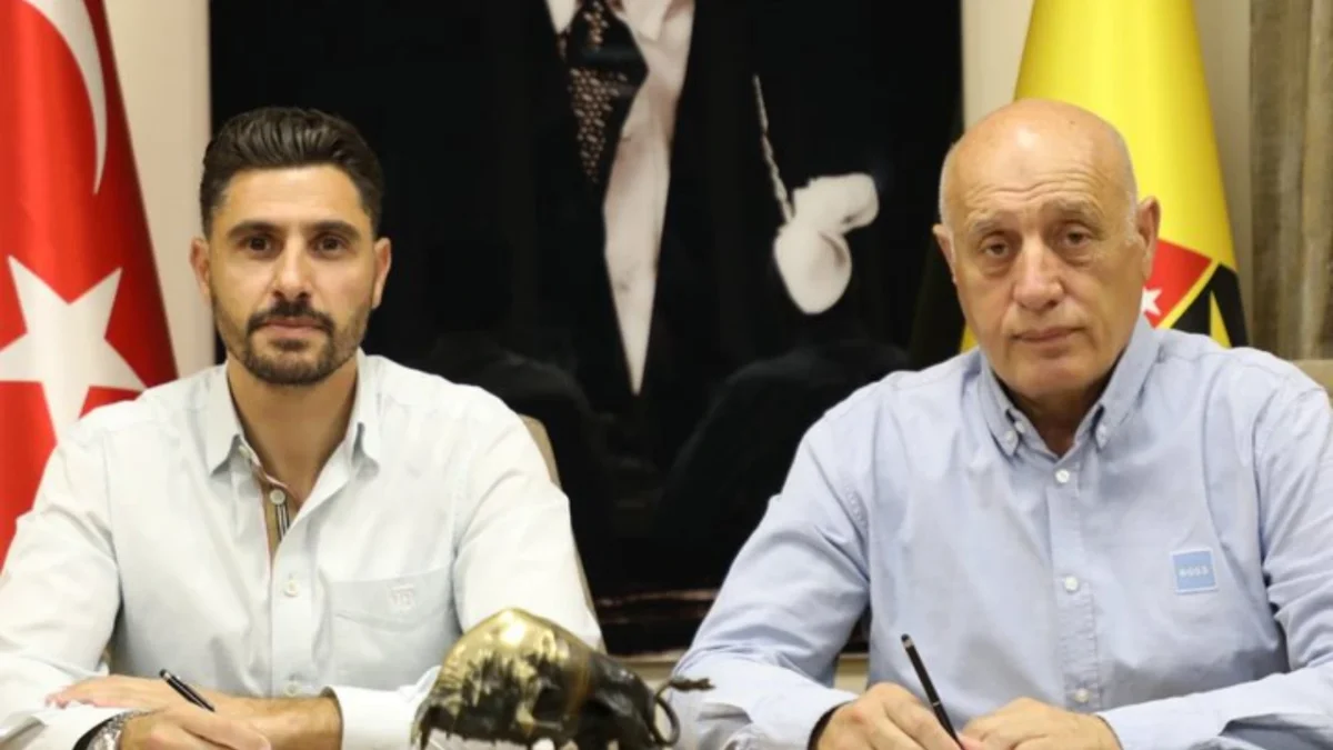 Eski Trabzonsporlu Özer Hurmacı'dan 5 yıllık imza! Takımın başına geçti
