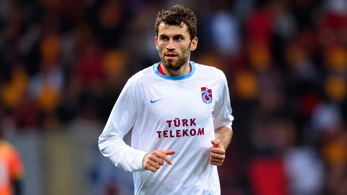 Eski Trabzonsporlu yıllara meydan okuyor! Süper Lig’in en yaşlı Türk futbolcusu
