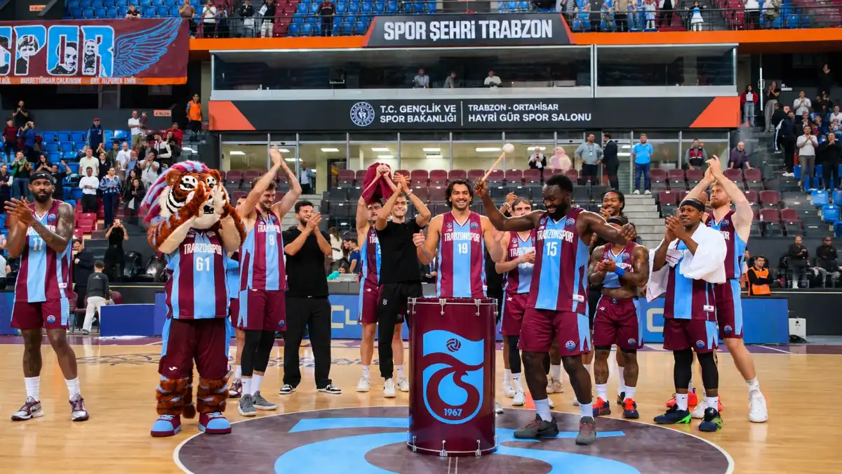 FIBA'dan Trabzonspor paylaşımı! Tarihi başarı dünya gündeminde