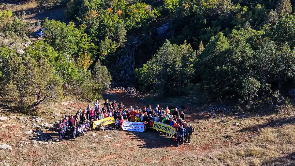 Giresun’da 80 doğasever gizemli obruğun içine indi