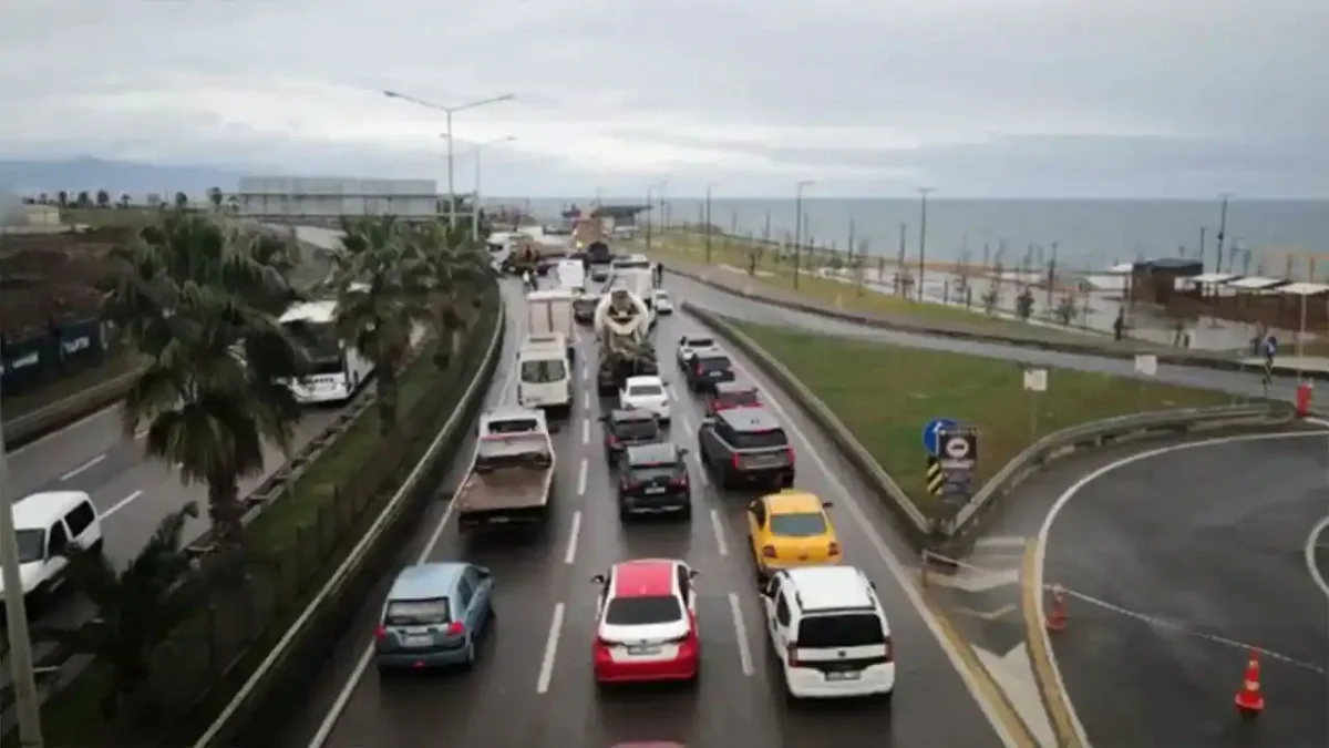 Giresun’da kara yolunda çalışma! Ulaşım tek şeride düştü