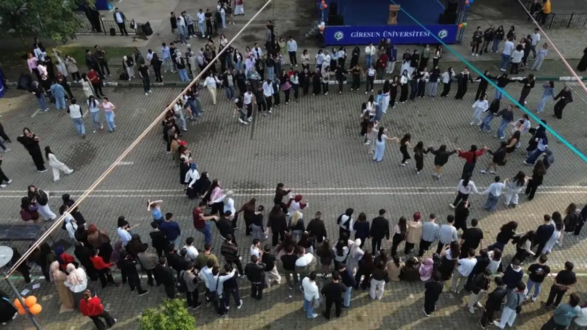 Giresun Üniversitesinde balık şenliği! 1 ton 200 kilogram balık dağıtıldı