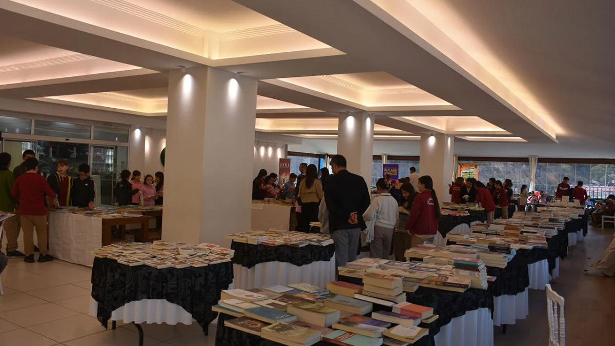 Gümüşhane’de Talat Ülker Kitap Fuarı kitapseverlere kapılarını açtı