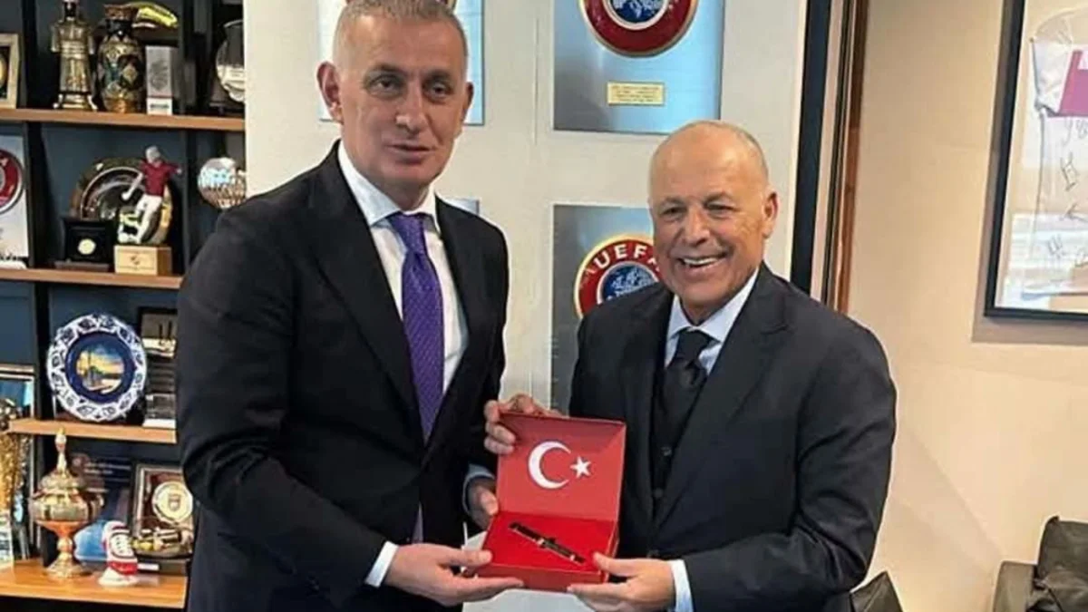 Haber61 duyurmuştu Mısır Futbol Federasyonu Başkanı Türkiye’ye geldi! Gözler Trabzon’da Salah ile görüşecek