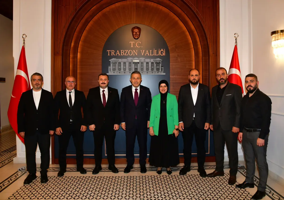 Hak İşçi Sendikaları Konfederasyonundan Vali Tahir Şahin'e ziyaret