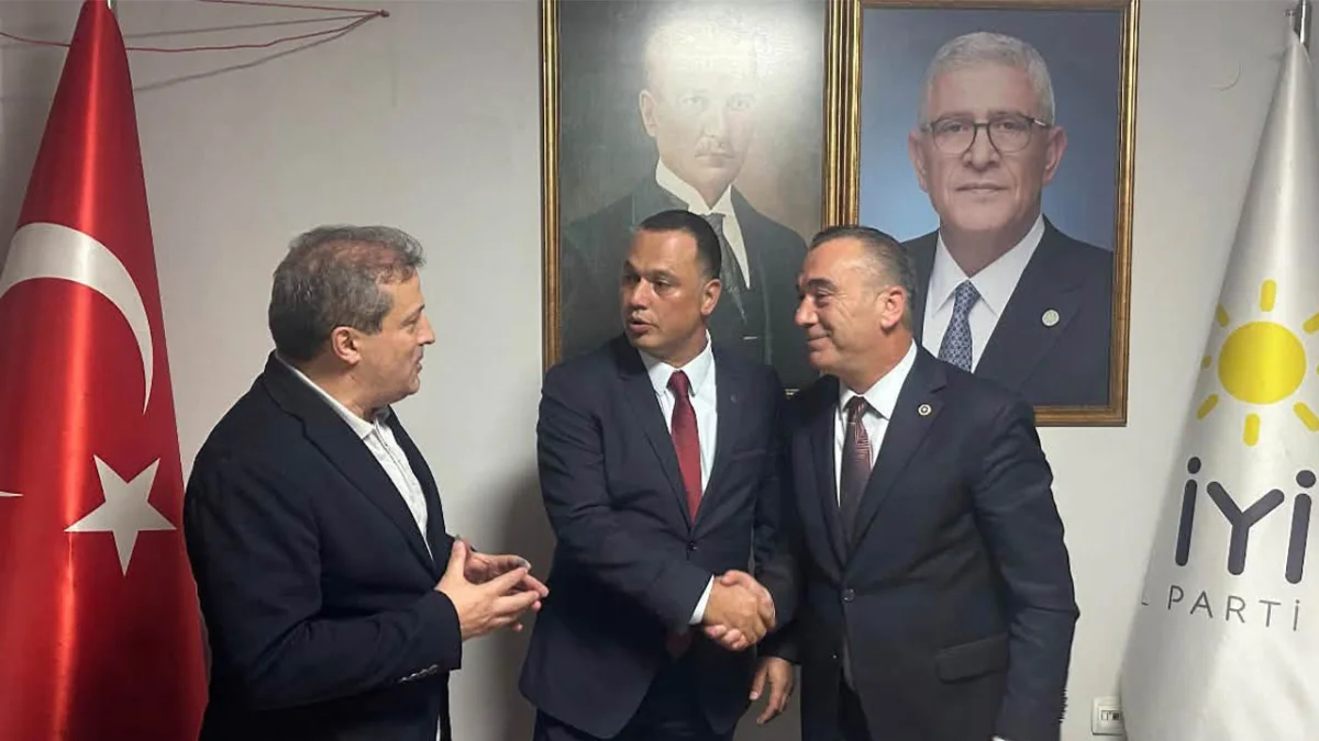 İYİ Parti Trabzon'da dikkat çeken ayrılık! İlçe  başkanı görevi bıraktı