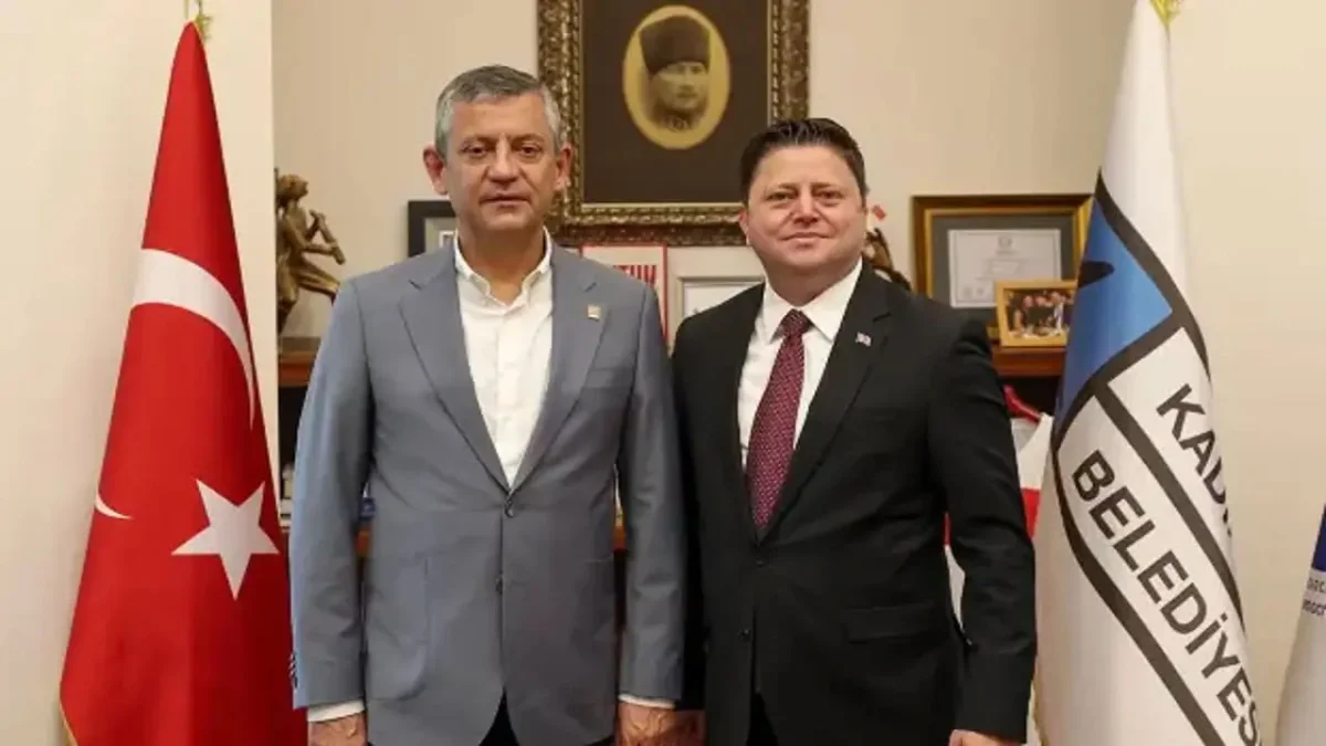 Kadıköy Belediye Başkanı Mesut Kösedağı Yeni Parti'ye geçti