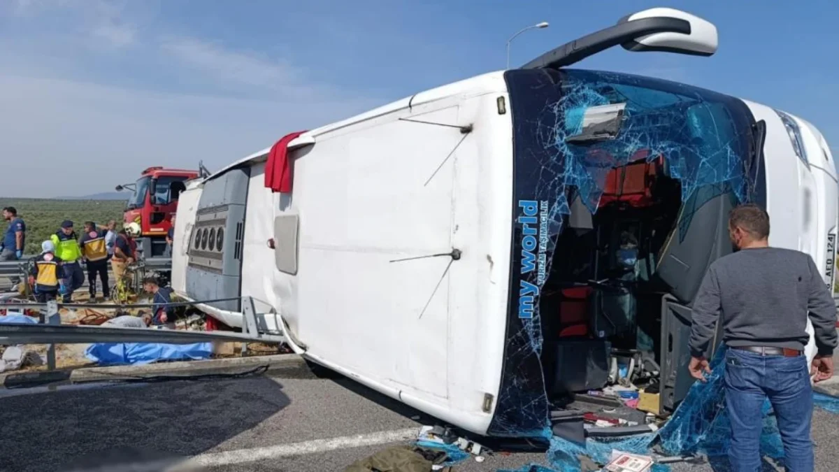Manisa’da feci kaza! 11 ölü, 26 yaralı