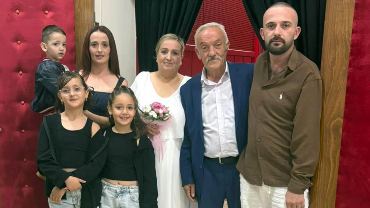 Ordu’da 35 yıllık çiftin nikâh heyecanı! Çocukları ve torunları şahit oldu