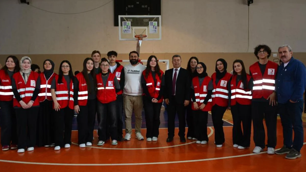 Ordu’da liselilerin kan bağışı kampanyasından 235 ünite çıktı