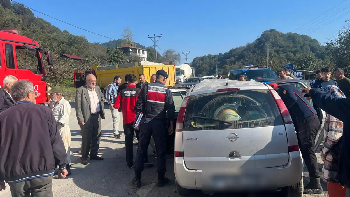 Ordu’da otomobil hafriyat kamyonuna çarptı! Sürücü ağır yaralandı