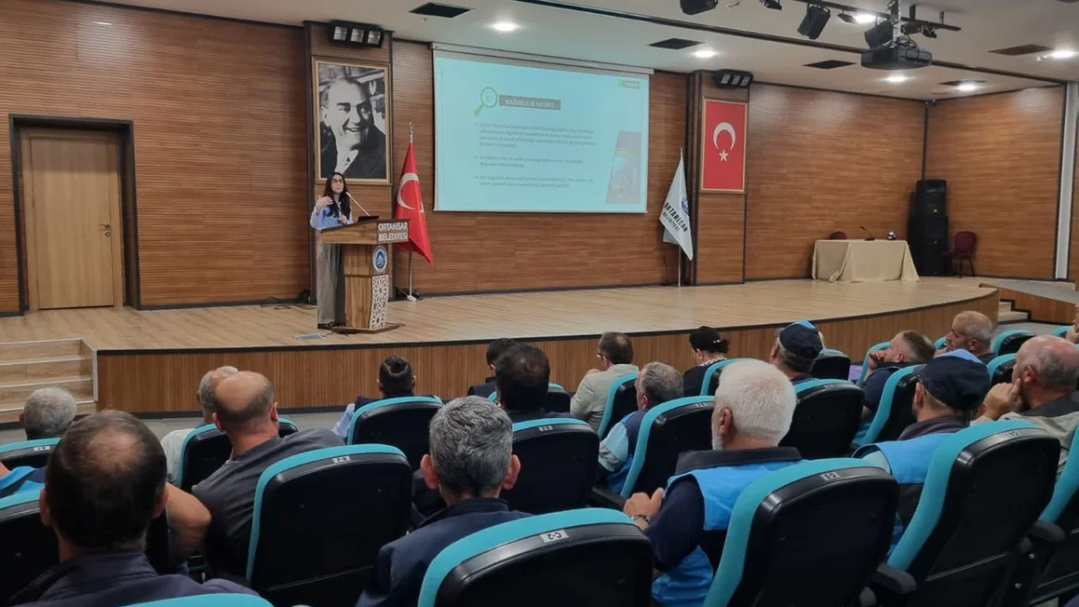 Ortahisar Belediyesi’nde bağımlılıkla mücadele eğitimi düzenlendi
