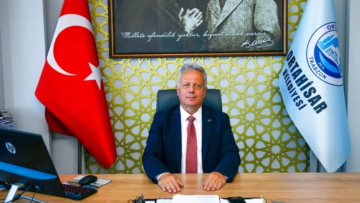 Ortahisar Belediyesi'nde davet polemiği! Cüneyit Zorlu Pehlevan'a yanıt verdi