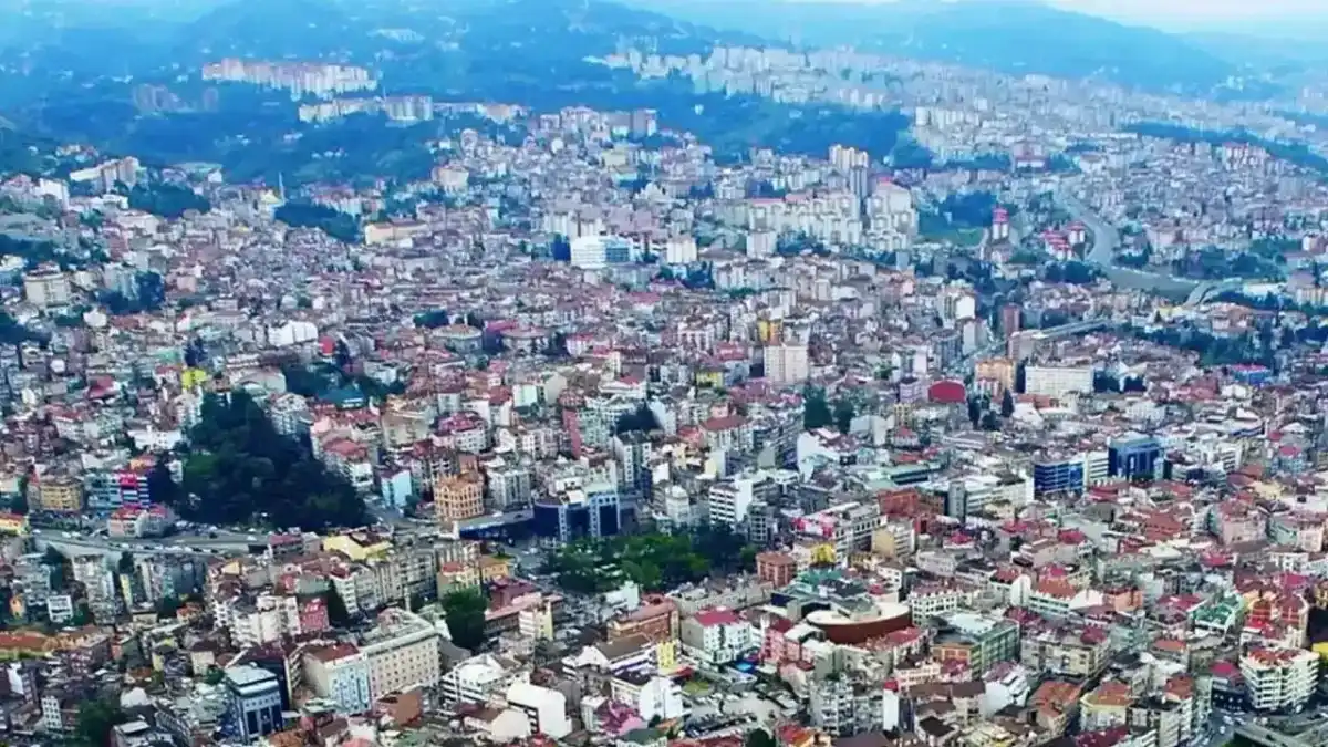 Prof. Dr. Osman Bektaş'tan Trabzon için kritik uyarı! "Yapı stoku risk altında"