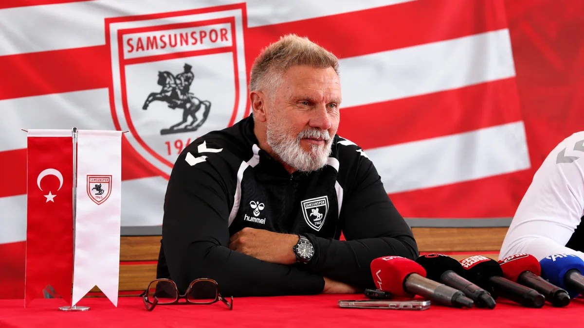 Samsunspor Teknik Direktörü Fink'ten Trabzonspor açıklaması! "Güçlerini biliyoruz"