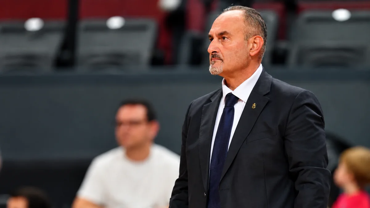 Selçuk Ernak'tan maç öncesi uyarı! "Çok kaliteli bir kadro"
