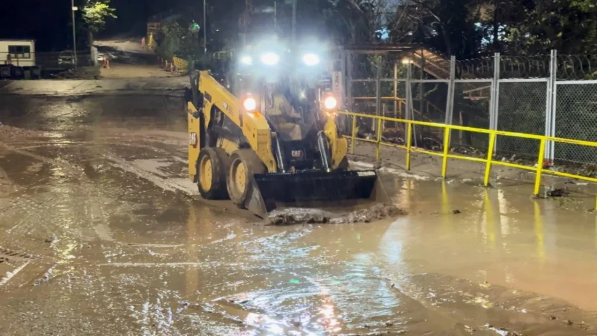 Şiddetli yağış yolları vurdu! Heyelan meydana geldi