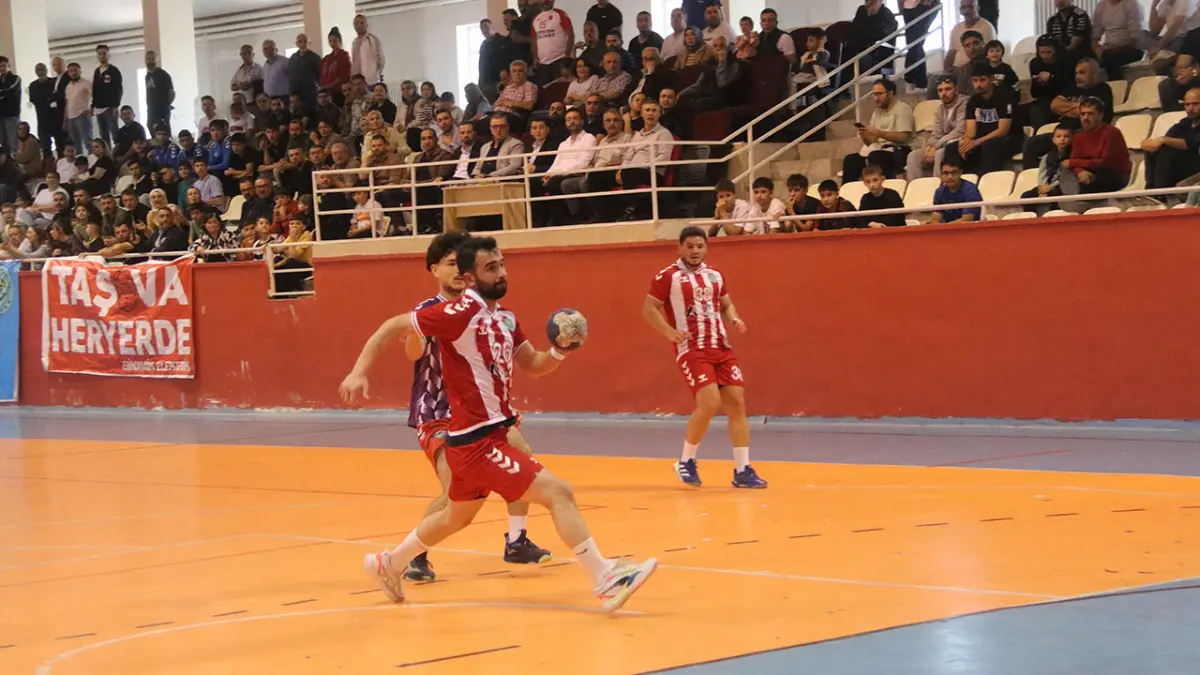 Taşova Belediyespor’dan lige farklı başlangıç! Ordu GSİM’i 34-21 yendi