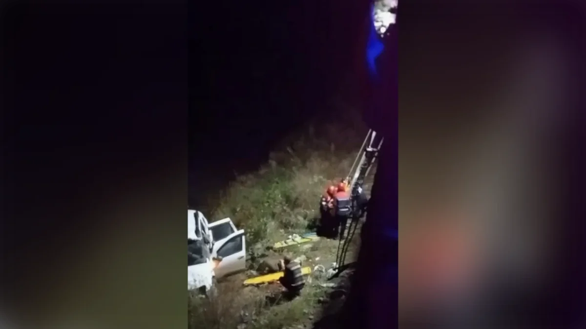 Trabzon’da araç dereye uçtu! 5 yaralı