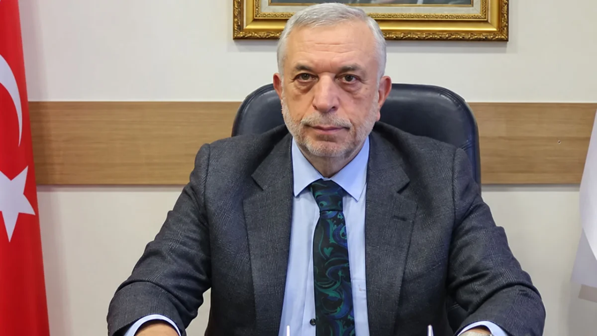 Trabzon'da Asım Aykan'dan dikkat çeken sözler! “Neşteri vur, yoksa millet sandıkta vuracak”