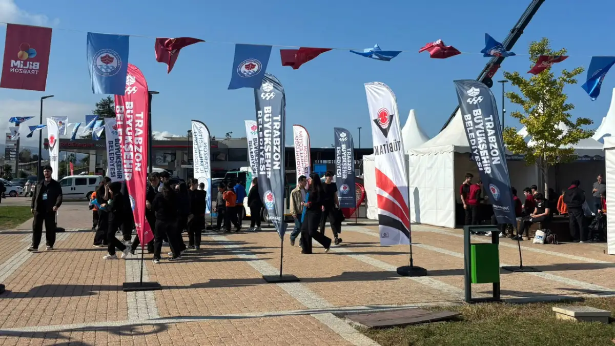Trabzon’da BilimFest başladı! Çocuklardan stantlara ve robotlara yoğun ilgi