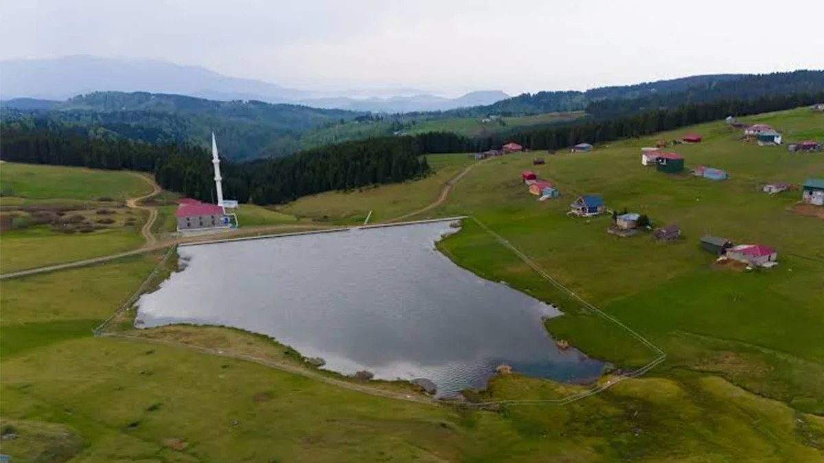Trabzon Düzköy’de Hırsafa Yaylası bağlantı yoluna beton dökülecek