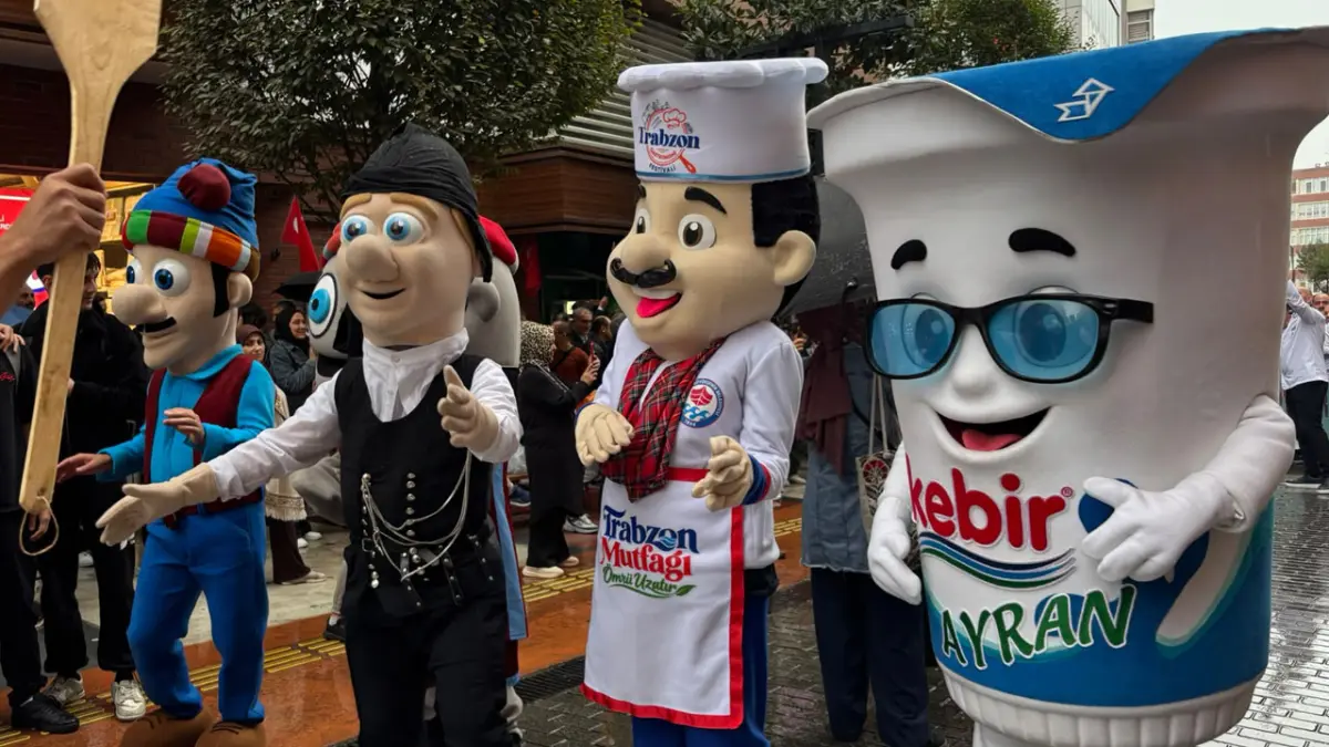 Trabzon’da Gastronomi  festivali coşkusu! Kortej yürüyüşüyle başladı