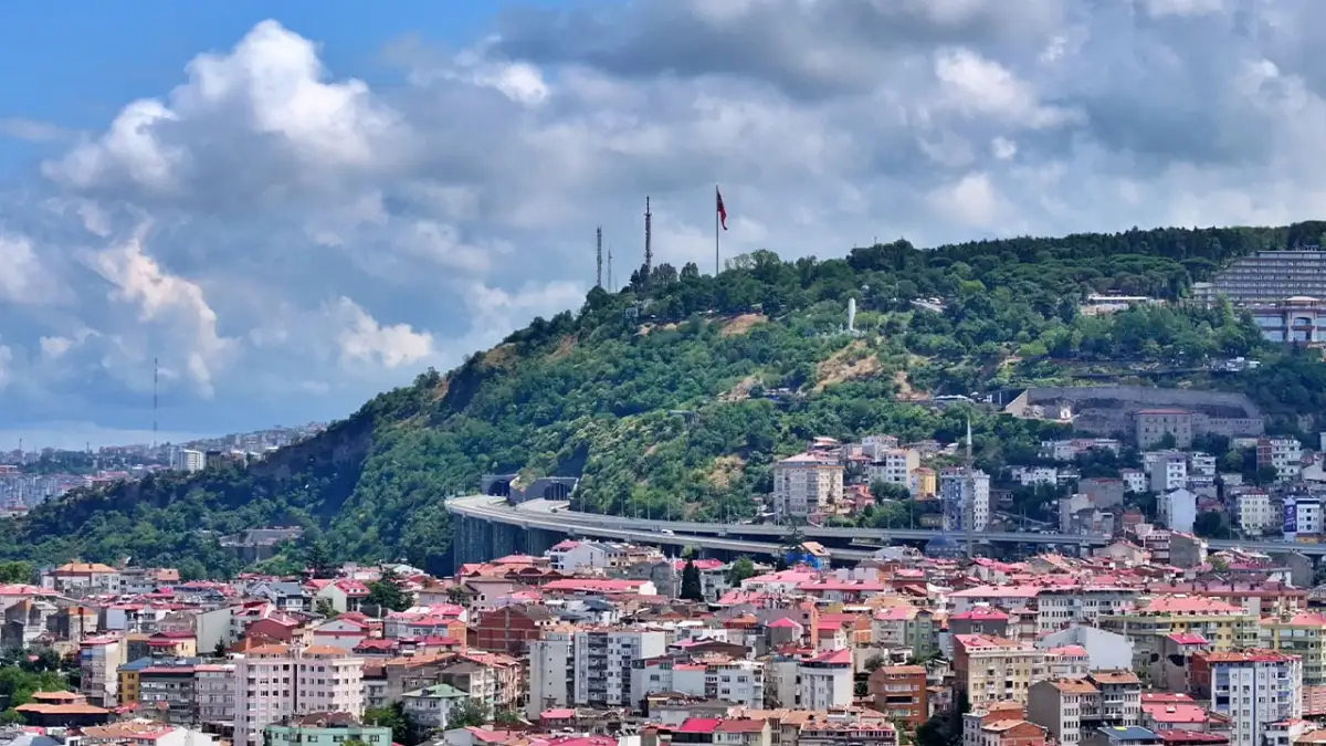 Trabzon’da hava nasıl olacak? Meteoroloji saat vererek uyardı