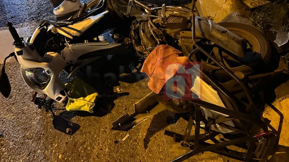 Trabzon’da korkutan kaza! Moto kurye ile araç çarpıştı