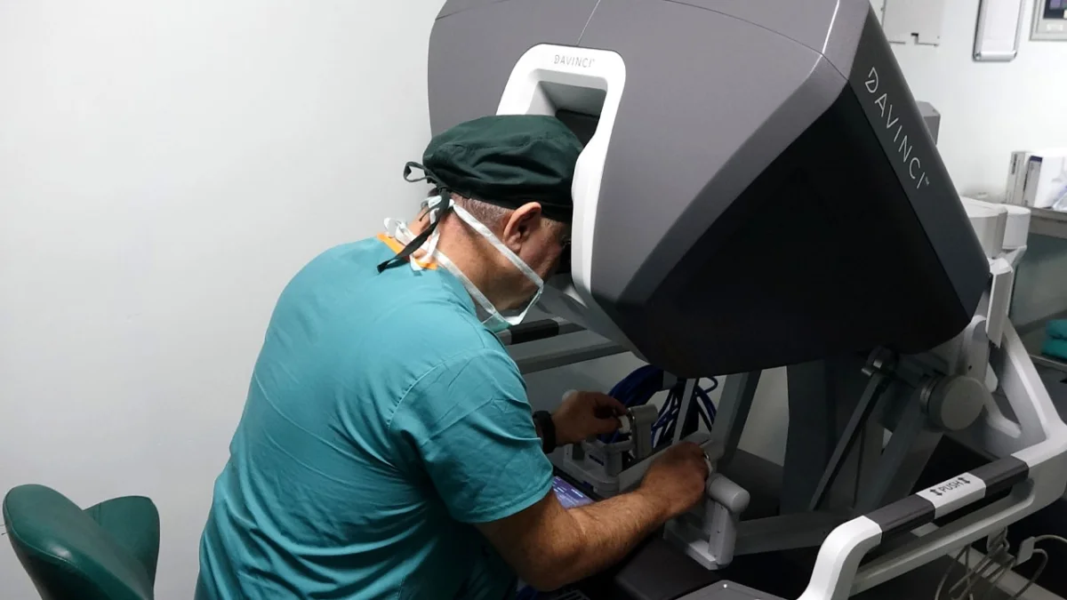 Trabzon’da sağlıkta yeni dönem! Robotik cerrahi kullanılmaya başlandı