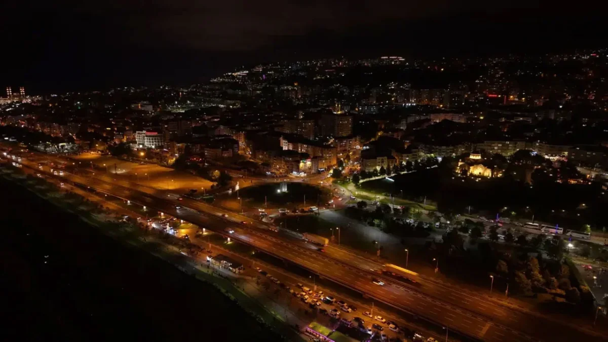 Trabzon’da viyadükte feci kaza! Ağır yaralanan sürücü hayatını kaybetti