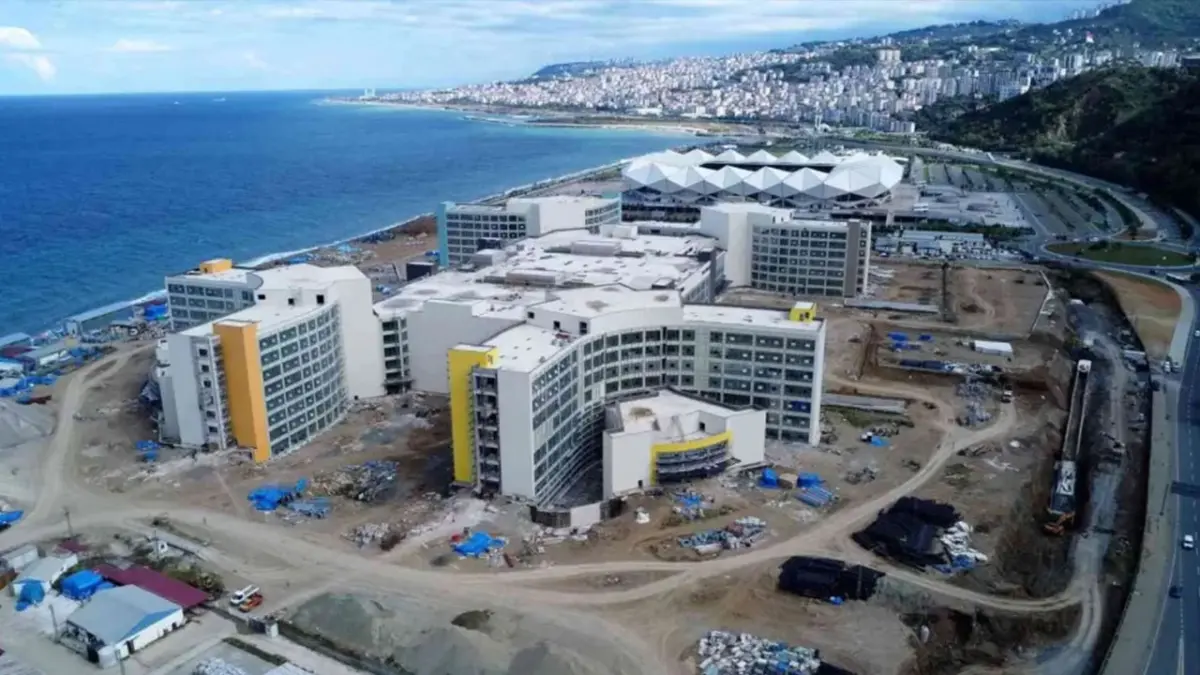 Trabzon Şehir Hastanesi için flaş açıklama! Hasta kabulü tarihi netleşti