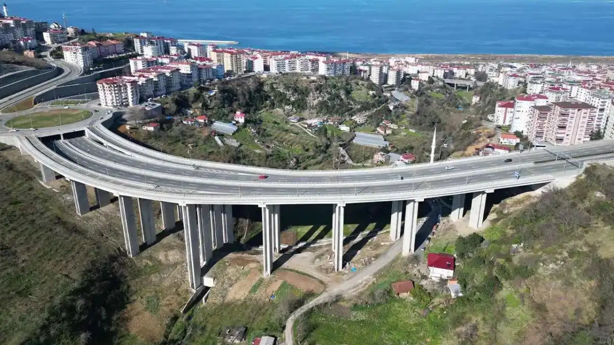 Trabzon’un en çok kullanılan yollarından biri! ATM bile yok