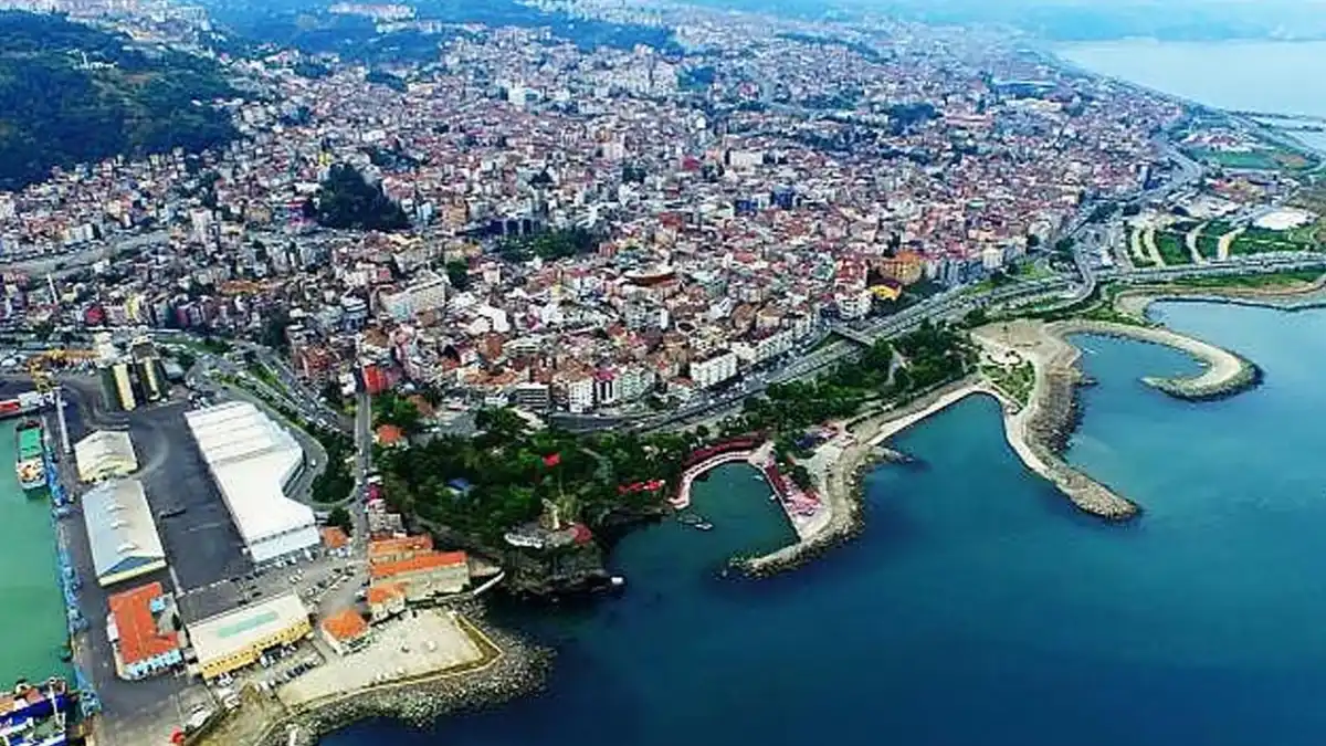 Trabzon’un kenar mahalleleri hizmet bekliyor!