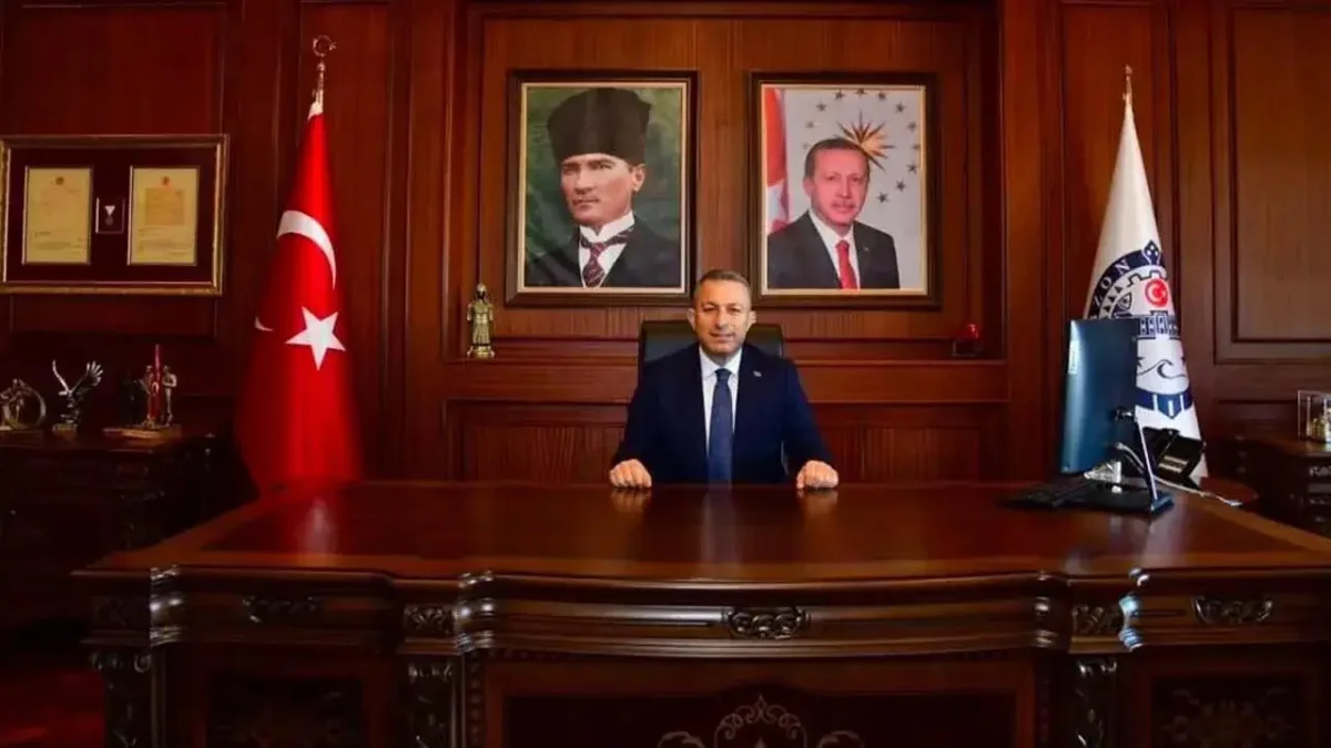 Trabzon Valisi Tahir Şahin’den 29 Ekim Cumhuriyet Bayramı mesajı