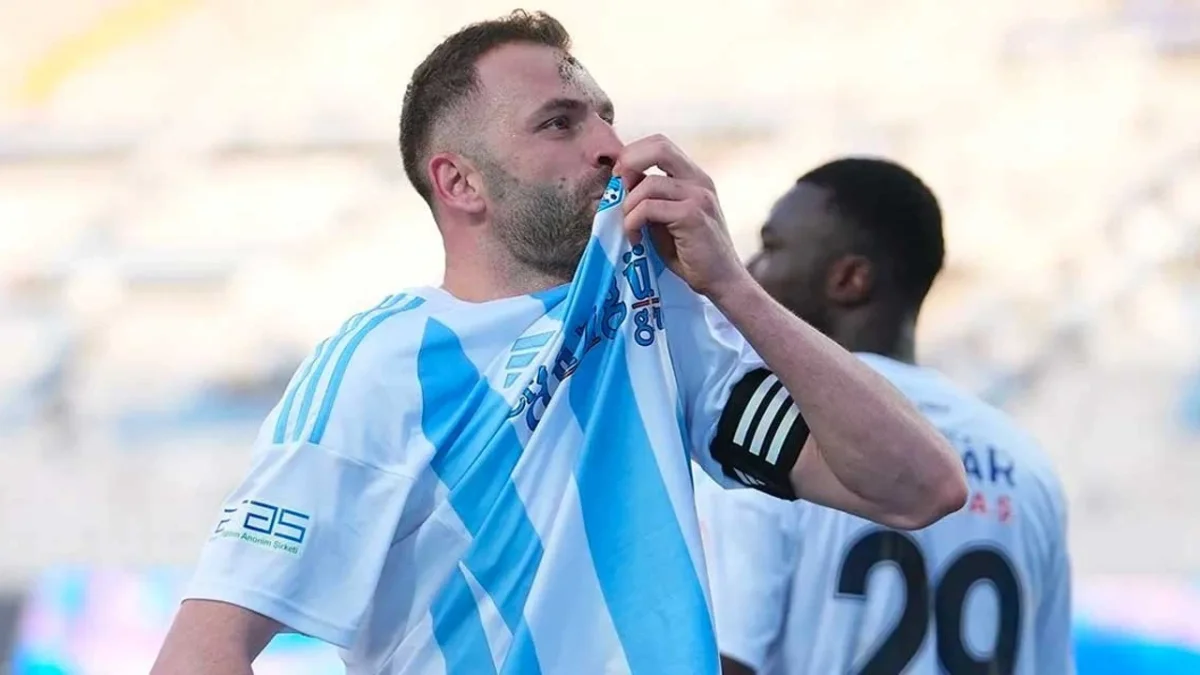 Trabzonlu futbolcu süper Lig’in en yaşlısı oldu! Genel sıralamada ise ikinci