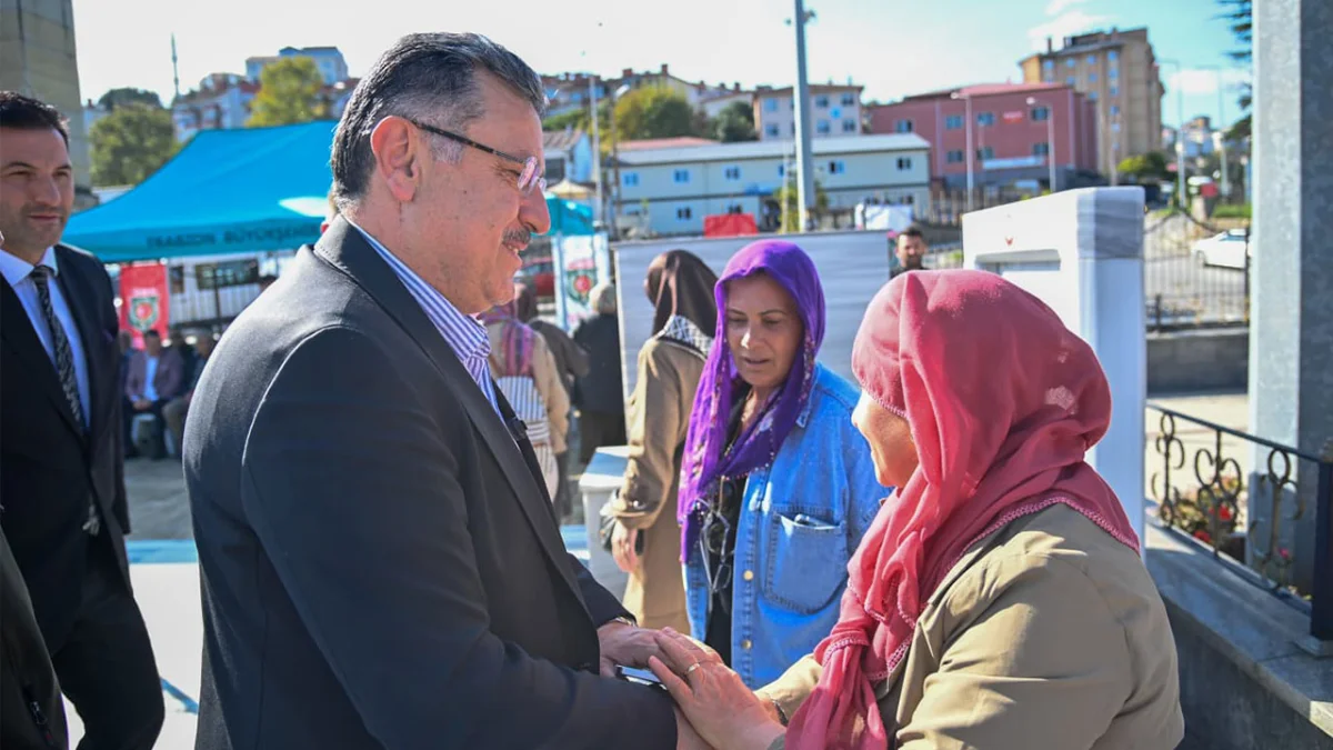 Trabzonlu Şehit Samet Çakır kabri başında dualarla anıldı