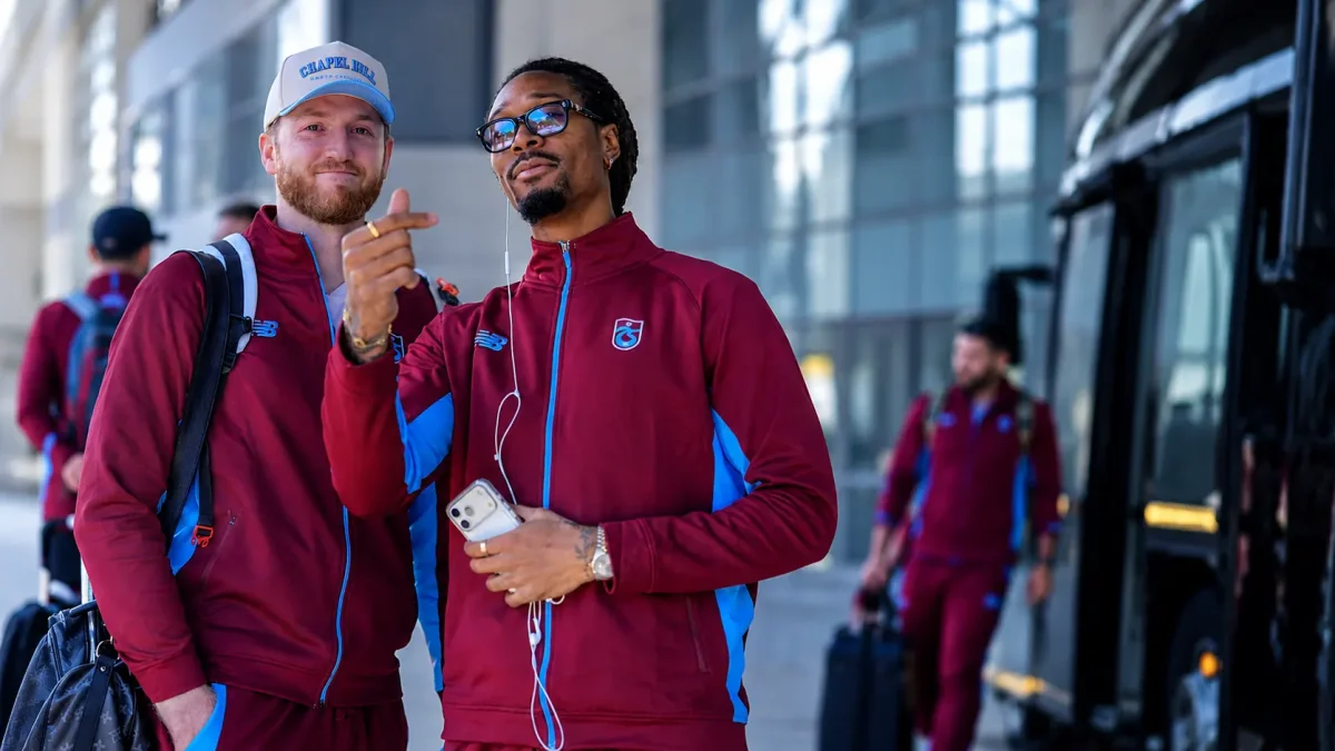 Trabzonspor Beşiktaş maçı için İstanbul’a geldi!