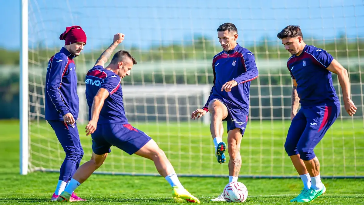 Trabzonspor'da Avrupa sonrası lig mesaisi! Rizespor maçı hazırlıkları başladı