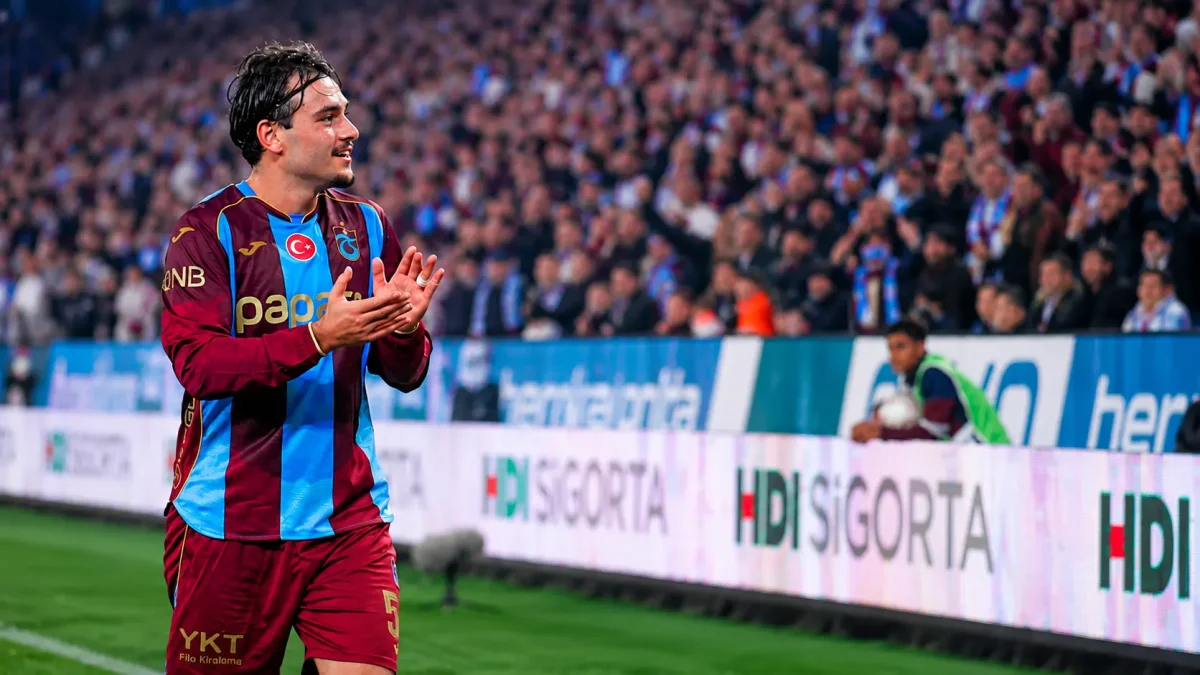 Trabzonspor'dan Süper Lig'de büyük fark! Zirvede 3 bordo-mavili