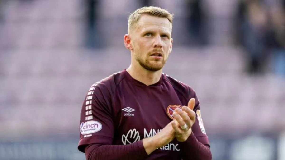 Trabzonspor maçı öncesi Hearts'ta büyük şok! Kingsley'den dikkat çeken açıklamalar
