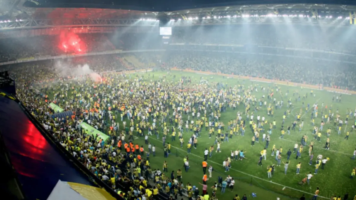 Trabzonspor'un Fenerbahçe'ye şampiyonluğu kaybettirdiği maçın bilinmeyenleri ortaya çıktı!