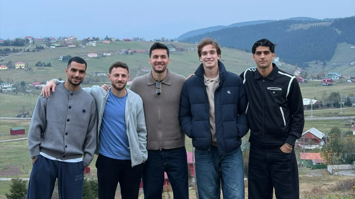 Trabzonsporlu futbolcuların izin tercihi dikkat çekti! Yaylada buluştular