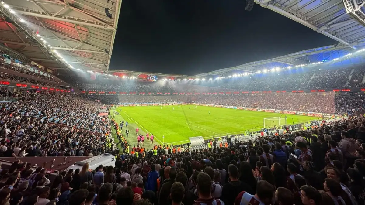 Türk dünyasının gençleri Trabzonspor coşkusuna ortak oldu